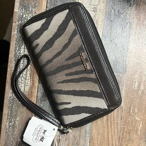 Coach Zebra Wristlet NWT